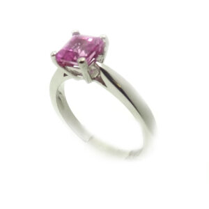 18ct White Gold Pink Sapphire Ring